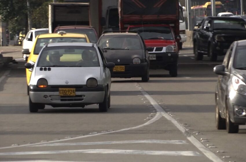  Evalúan cobros por congestión en Bogotá: carros pagarían por kilómetros recorridos