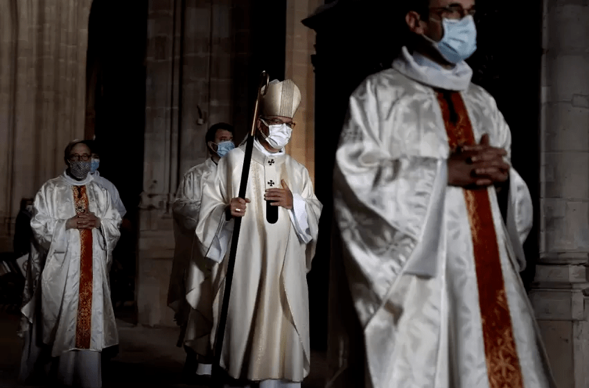  Iglesia Católica en Colombia pedirá perdón por pederastia y reparará a las víctimas tanto económica, como moral y sicológica.